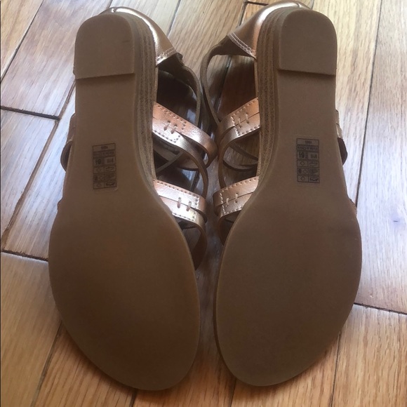 Sandals - Picture 4 of 5